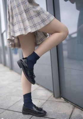 男人爱亲女人下面是什么原因_BD手机在线看
