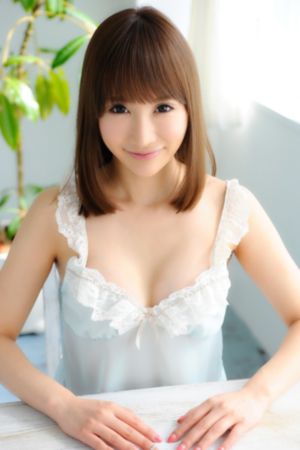 痴汉电车美女教师_HD在线视频观看