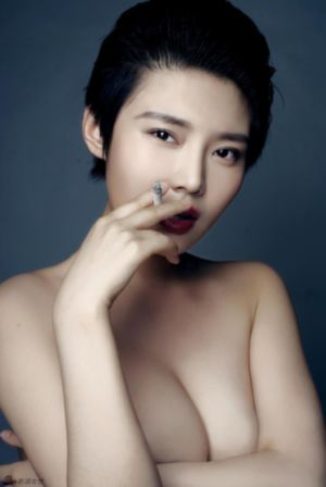 免费播放男人添女人下边抢沙发_蓝光全集免费播放