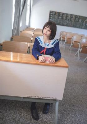美女图片没有衣服没内衣_4K日韩免费观看