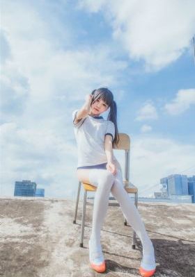 美女又爽又黄丝袜666AV_在线观看免费电影