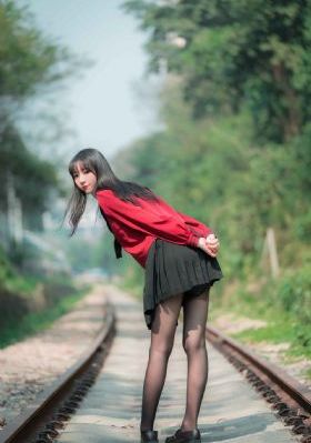 日本《四位少妇按摩记》_720全集在线观看